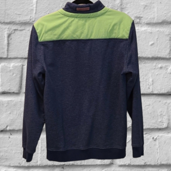 88. Vineyard Vines men's quarter zip top - Picture 2 of 12